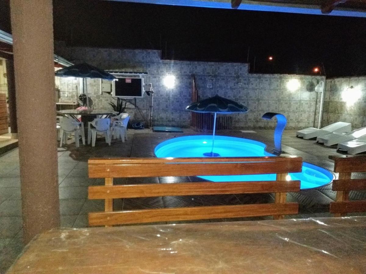 Sobrado Frente P/Lago Com Piscina Aquecida Caldas Novas Dış mekan fotoğraf